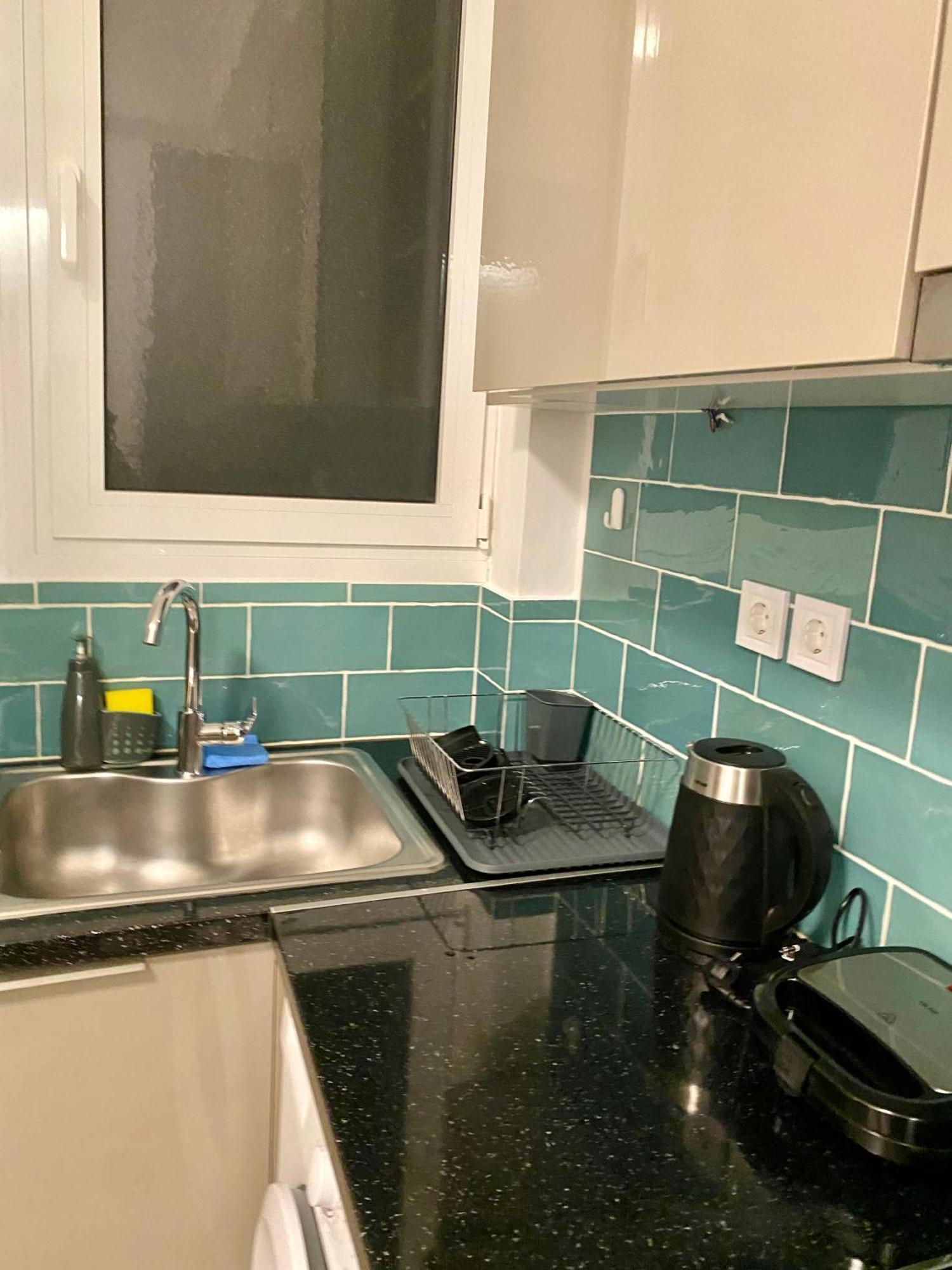Antinoros Inn, Stylish Apartment,3' To Metro Athens Exterior photo